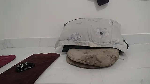 Snapshot of Grass_99 chatting on 7, 4, 2026 Grass 99 online show from 7, 4, 2026