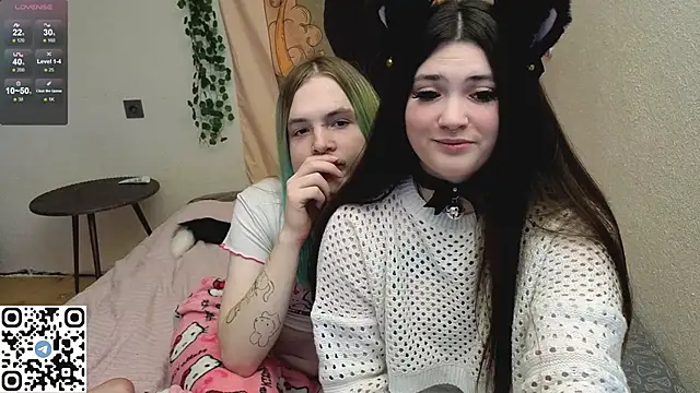 Snapshot of mirana_blade chatting on 30, 10, 2025 mirana blade online show from 30, 10, 2025