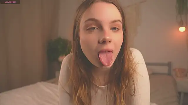 Snapshot of Lu__Lane chatting on 23, 9, 2025 Lu Lane online show from 23, 9, 2025