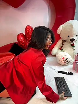 Snapshot of TweetiePieXXX chatting on 11, 2, 2026 TweetiePieXXX online show from 11, 2, 2026