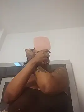 Snapshot of SheilaCoopers_ chatting on 22, 4, 2026 SheilaCoopers online show from 22, 4, 2026