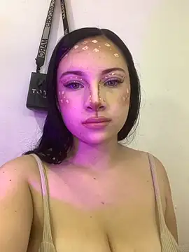 Snapshot of cloe_weiss chatting on 27, 10, 2025 cloe weiss online show from 27, 10, 2025