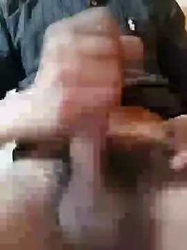 Snapshot of whitebullock chatting on 14, 4, 2026 whitebullock online show from 14, 4, 2026