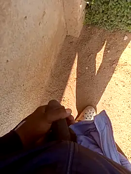 Snapshot of KingBonga chatting on 5, 10, 2025 KingBonga online show from 5, 10, 2025