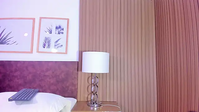 cutie katy  online show from 24, 11, 2025