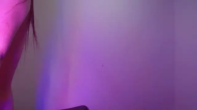 Luciasmith 74829 online show from 4, 6, 2026