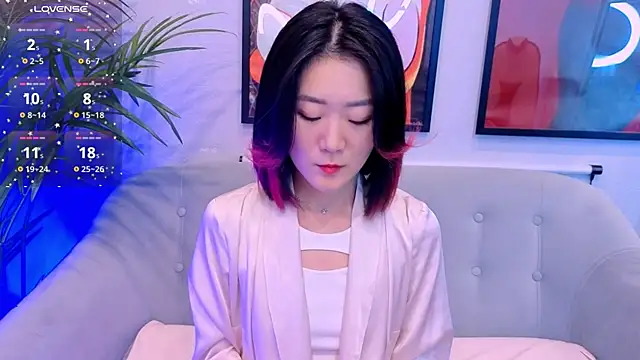 Snapshot of AikoYamada chatting on 28, 9, 2025 AikoYamada online show from 28, 9, 2025
