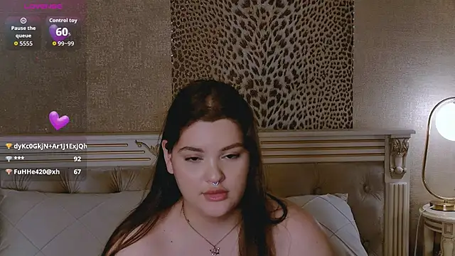 EmilyHyde online show from 22, 10, 2025