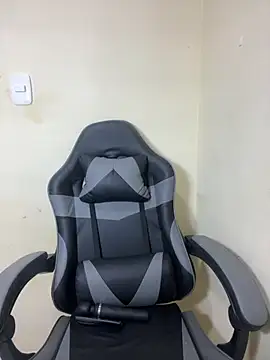 Snapshot of Vliacoooper2 chatting on 12, 9, 2025 Vliacoooper2 online show from 12, 9, 2025