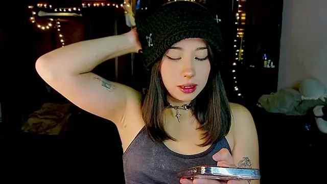 Snapshot of Shisuku_Sophi chatting on 18, 7, 2026 Shisuku Sophi online show from 18, 7, 2026