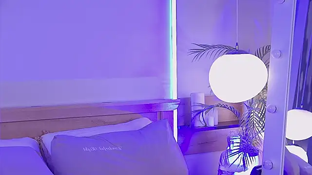 MiaEuphoria  online show from 14, 2, 2026