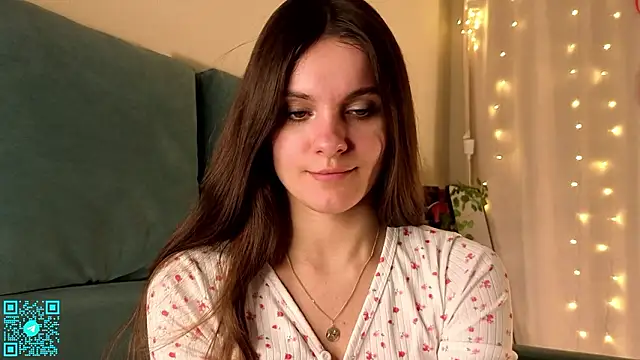 Snapshot of chloemilka chatting on 8, 3, 2026 chloemilka online show from 8, 3, 2026