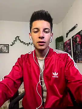 Snapshot of YEICK-17 chatting on 16, 11, 2025 YEICK-17 online show from 16, 11, 2025