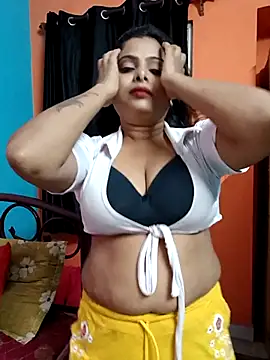 Snapshot of horny_ria123 chatting on 19, 10, 2025 horny ria123 online show from 19, 10, 2025