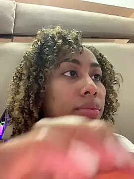 Snapshot of i_lulu chatting on 25, 2, 2026 i lulu online show from 25, 2, 2026