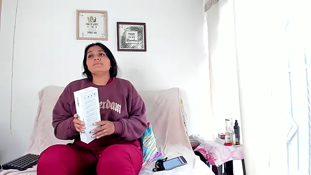 selena jhonson online show from 27, 2, 2026