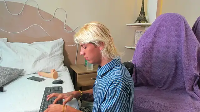 Snapshot of Enrrixxx_ chatting on 10, 1, 2026 Enrrixxx online show from 10, 1, 2026