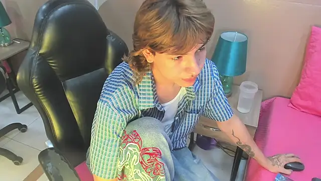 Snapshot of Enrrixxx_ chatting on 27, 3, 2026 Enrrixxx online show from 27, 3, 2026