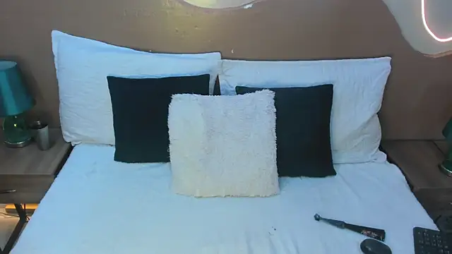 Snapshot of Enrrixxx_ chatting on 17, 4, 2026 Enrrixxx online show from 17, 4, 2026