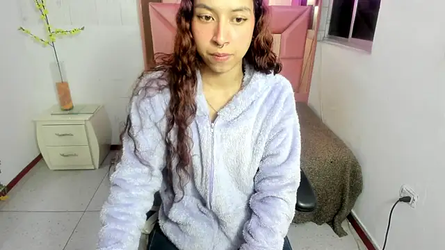 Snapshot of anna_moon11 chatting on 14, 5, 2026 anna moon11 online show from 14, 5, 2026