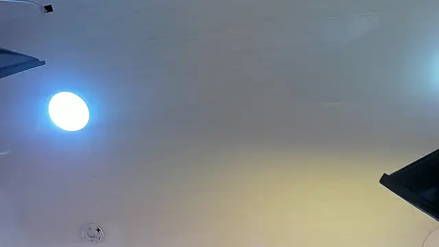 Snapshot of ZoeBenneti chatting on 7, 10, 2025 ZoeBenneti online show from 7, 10, 2025