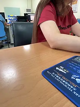 Snapshot of PhuongNhi21 chatting on 13, 10, 2025 PhuongNhi21 online show from 13, 10, 2025