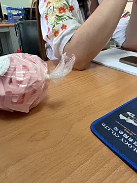 Snapshot of PhuongNhi21 chatting on 20, 10, 2025 PhuongNhi21 online show from 20, 10, 2025