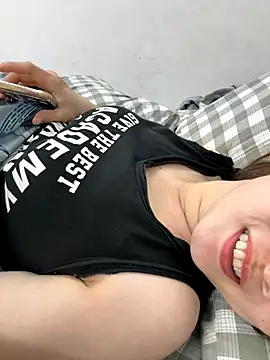 Snapshot of PhuongNhi21 chatting on 29, 10, 2025 PhuongNhi21 online show from 29, 10, 2025