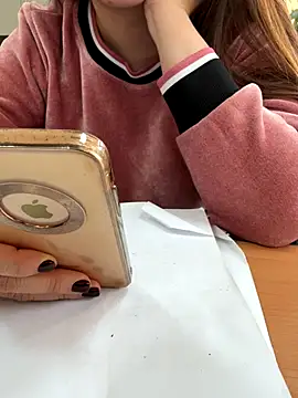 Snapshot of PhuongNhi21 chatting on 27, 11, 2025 PhuongNhi21 online show from 27, 11, 2025