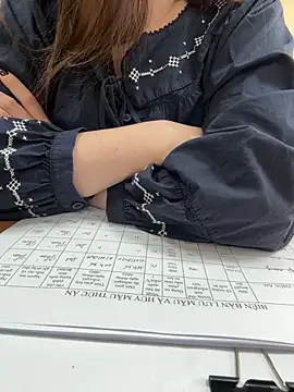 Snapshot of PhuongNhi21 chatting on 2, 12, 2025 PhuongNhi21 online show from 2, 12, 2025