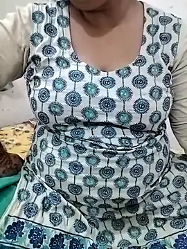 Snapshot of BHABHIJAAN7317 chatting on 22, 10, 2025 BHABHIJAAN7317 online show from 22, 10, 2025