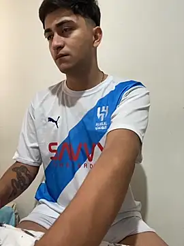 Snapshot of Tavinho067 chatting on 27, 10, 2025 Tavinho067 online show from 27, 10, 2025