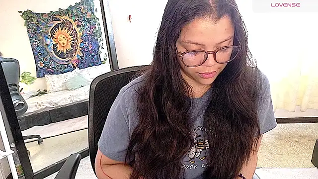 Snapshot of Amanda_sweet chatting on 11, 5, 2026 Amanda sweet online show from 11, 5, 2026