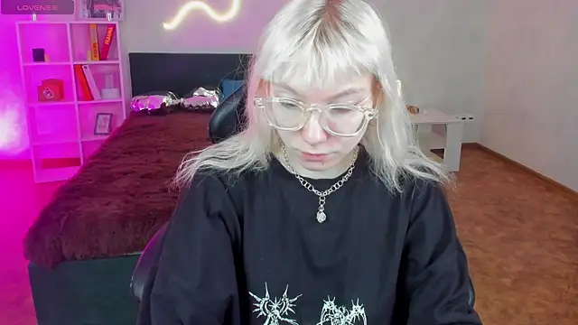 Snapshot of tattoo_art_baby chatting on 11, 4, 2026 tattoo art baby online show from 11, 4, 2026