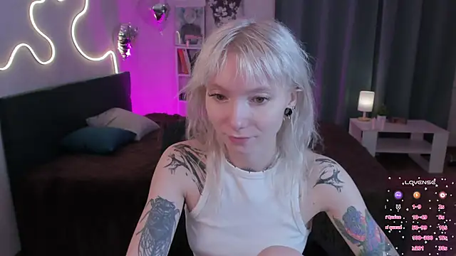 Snapshot of tattoo_art_baby chatting on 26, 4, 2026 tattoo art baby online show from 26, 4, 2026