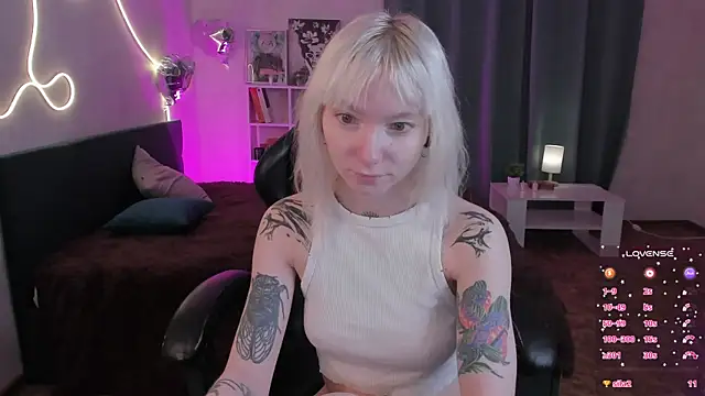 Snapshot of tattoo_art_baby chatting on 5, 5, 2026 tattoo art baby online show from 5, 5, 2026