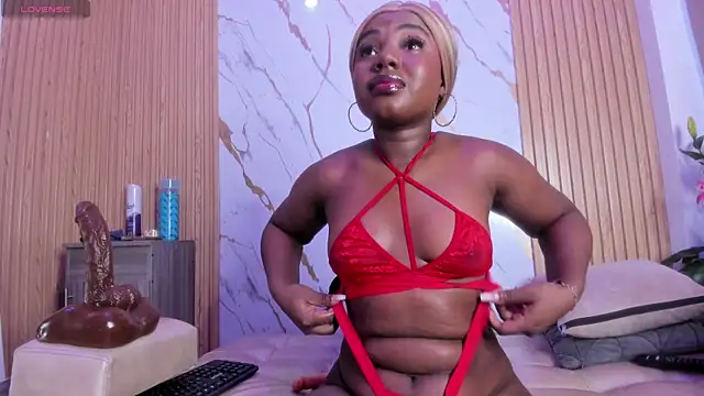 Snapshot of Eva_Johnss chatting on 22, 11, 2025 Eva Johnss online show from 22, 11, 2025