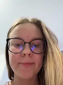 Snapshot of _CherryBloom_ chatting on 19, 2, 2026 CherryBloom online show from 19, 2, 2026