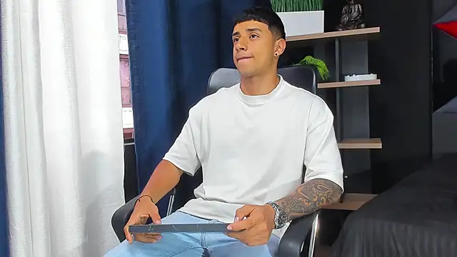 jaze bradley online show from 17, 12, 2025