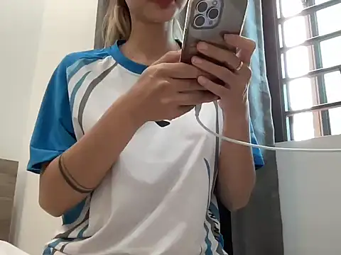 Snapshot of Min_sara69 chatting on 14, 10, 2025 Min sara69 online show from 14, 10, 2025