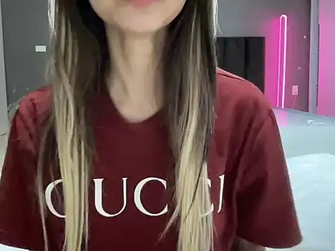 Snapshot of Min_sara69 chatting on 20, 10, 2025 Min sara69 online show from 20, 10, 2025