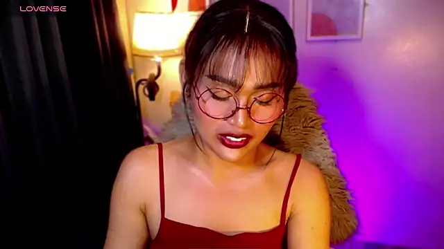 urmidnightcravingsxx online show from 11, 6, 2026