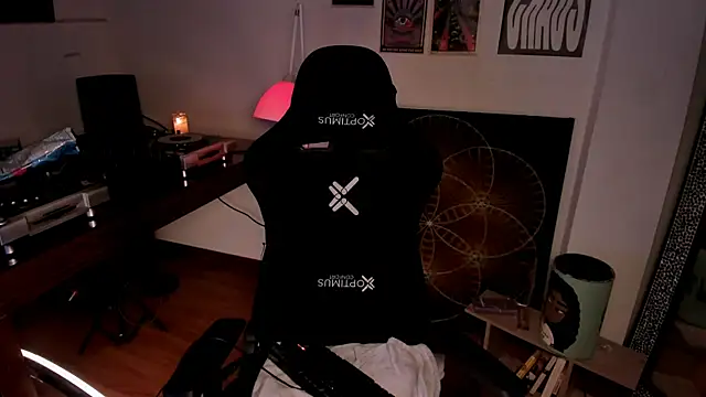 Snapshot of Nati____ chatting on 12, 4, 2026 Nati online show from 12, 4, 2026