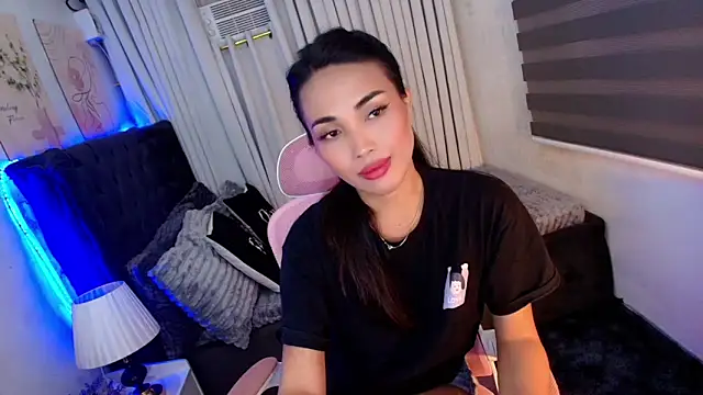 asian lucii online show from 10, 10, 2025