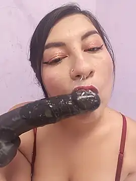 lunna 07 online show from 15, 7, 2026