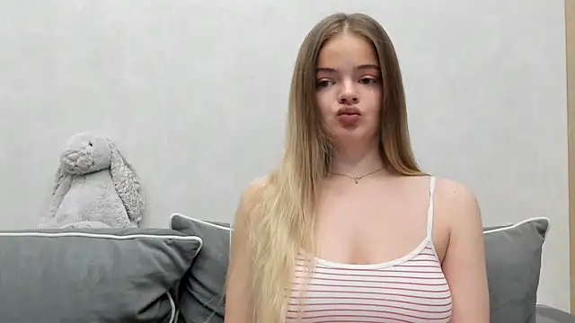 Sarah keyy online show from 5, 3, 2026