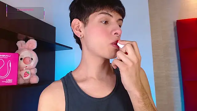 Ezra Storm online show from 25, 11, 2025