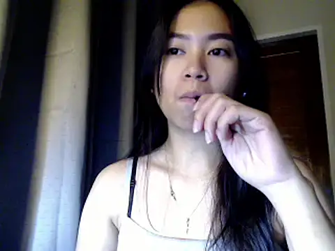 Snapshot of candycrushyyy chatting on 17, 10, 2025 candycrushyyy online show from 17, 10, 2025