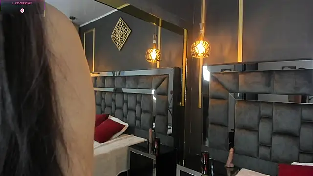 AndieJones  online show from 9, 9, 2025