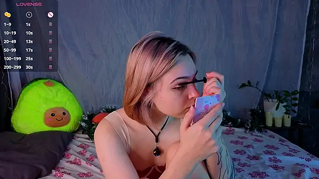 PolIyBowman online show from 19, 12, 2025